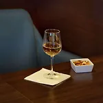 Kyriad Centre Hotel 3*