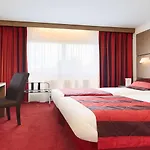 Kyriad Centre 3*