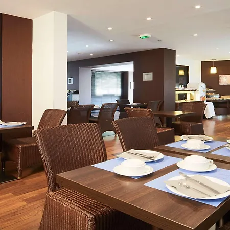 Kyriad Centre 3* גרנובל