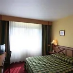 Hotel Kyriad Centre 3*