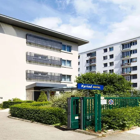 Kyriad Centre 3* גרנובל