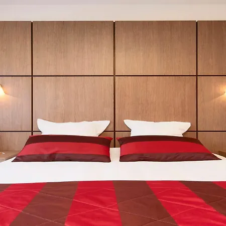 格勒诺布尔中心基里亚德酒店