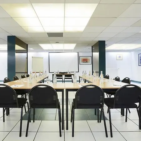 格勒诺布尔中心基里亚德酒店 3* 格勒诺布尔